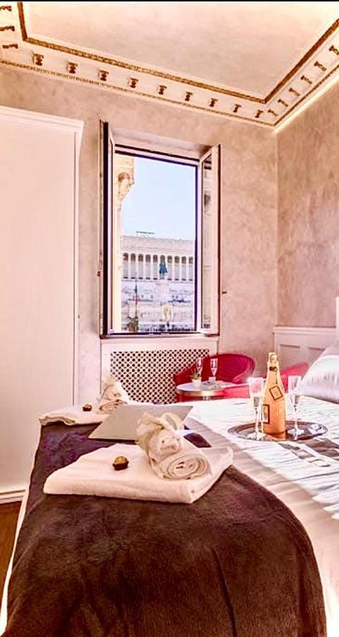 Piazza Venezia Luxury Suite Rome Exterior photo