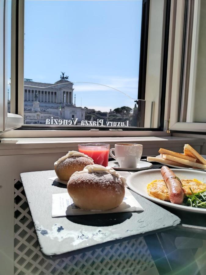 Piazza Venezia Luxury Suite Rome Exterior photo