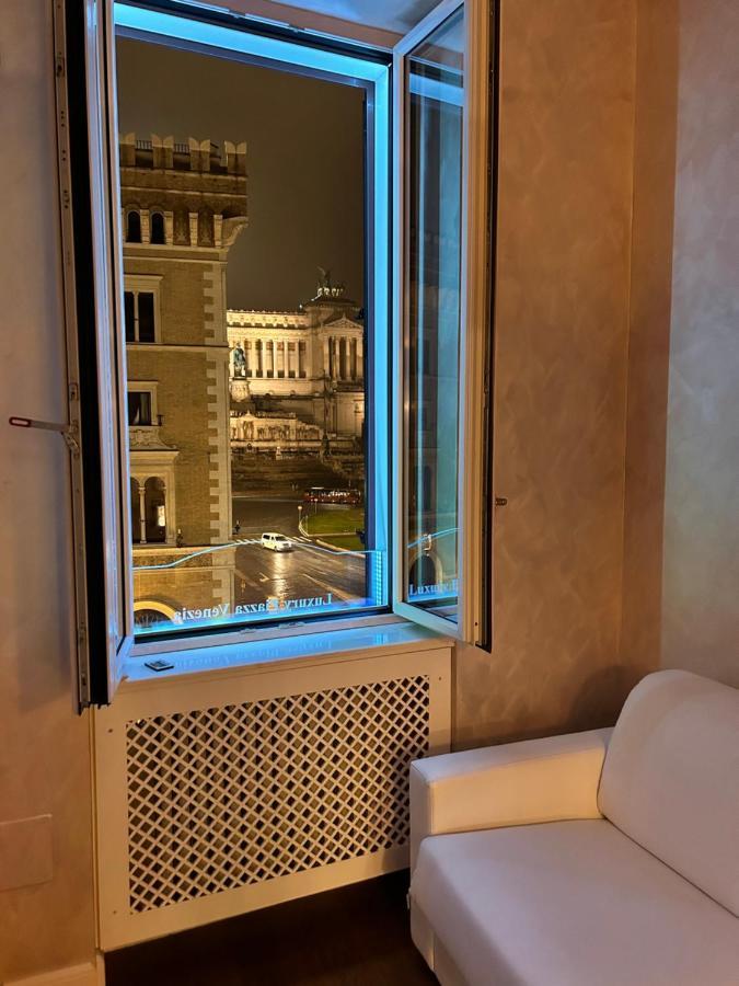 Piazza Venezia Luxury Suite Rome Exterior photo