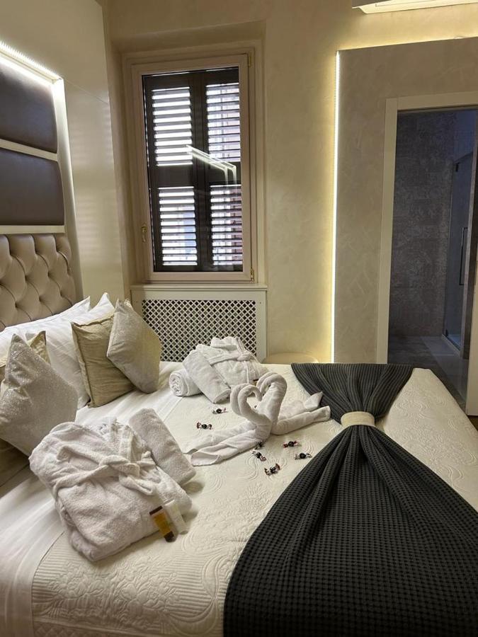 Piazza Venezia Luxury Suite Rome Exterior photo