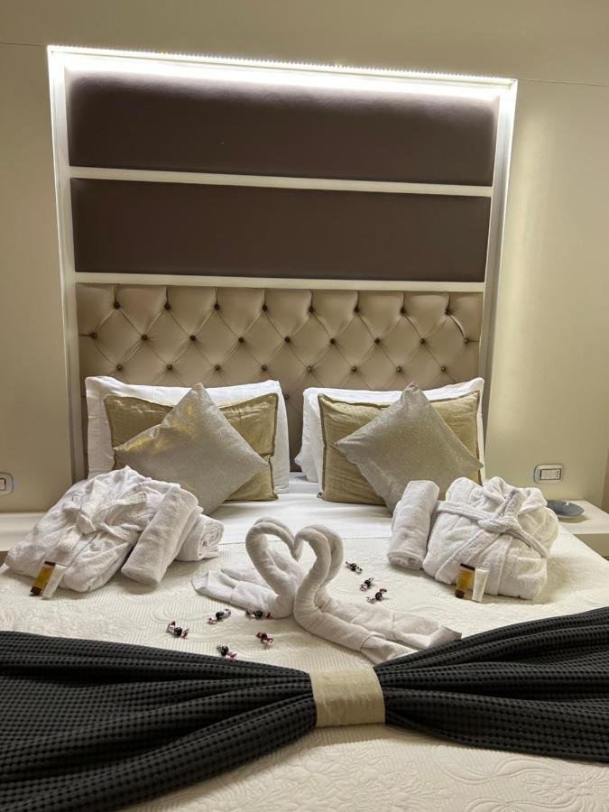 Piazza Venezia Luxury Suite Rome Exterior photo