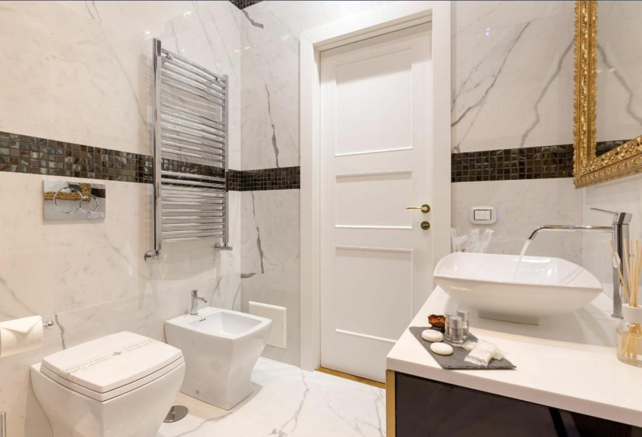 Piazza Venezia Luxury Suite Rome Exterior photo